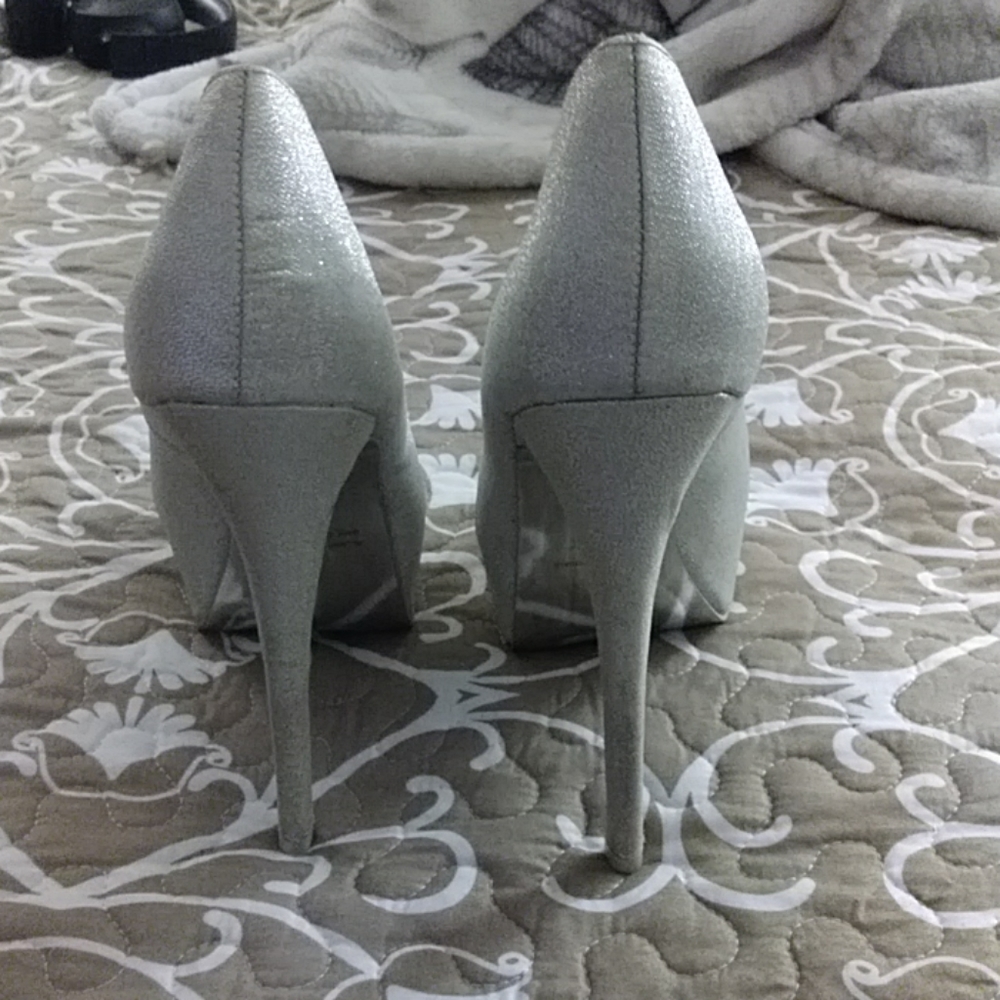 👠 high heels - Picture 2 of 3